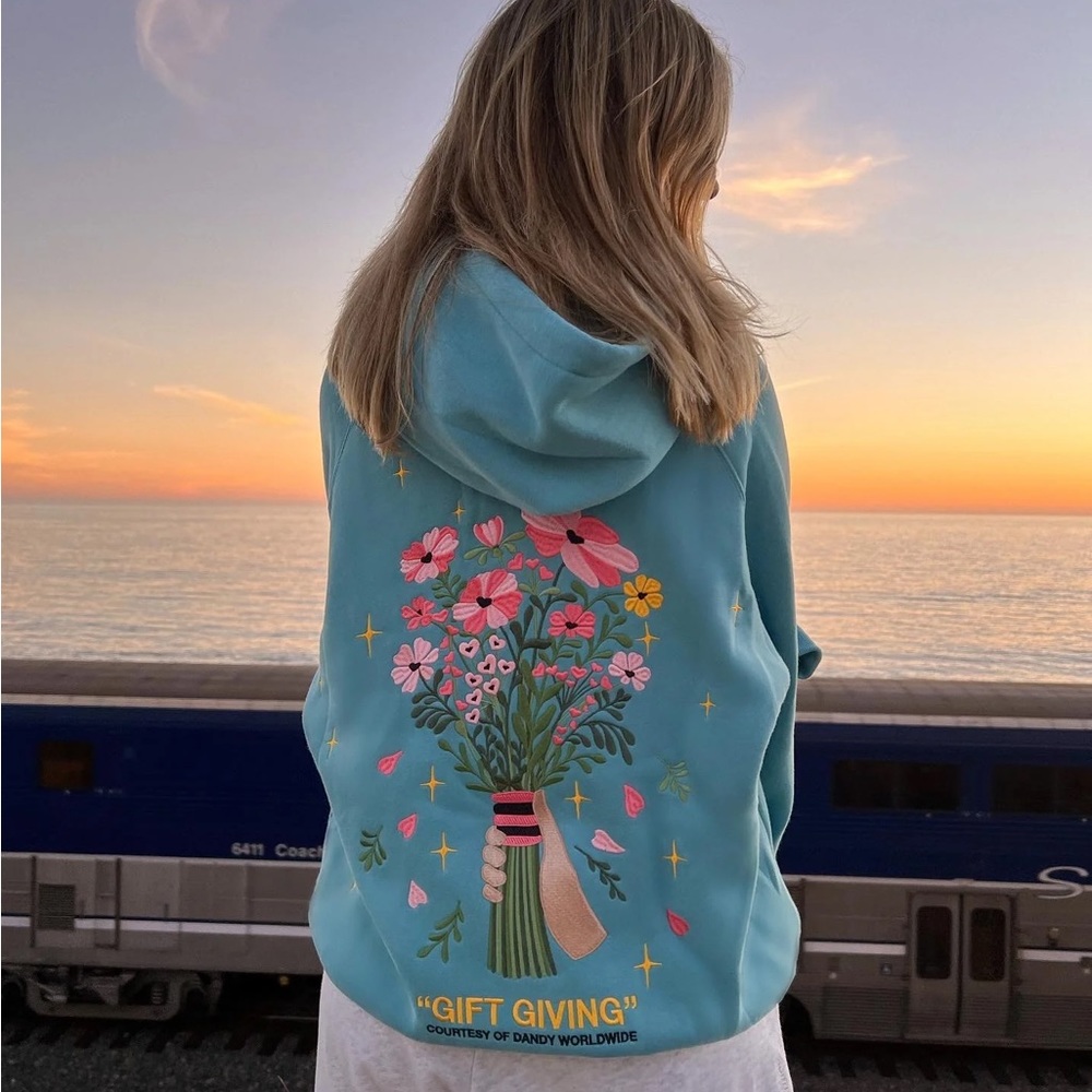 Dandy worldwide blue gift giving hoodie size S